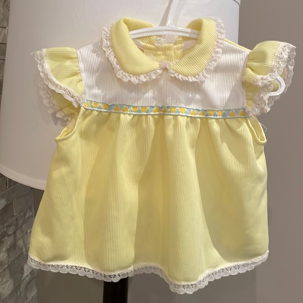 5/$25 Vintage Yellow Baby Dress
